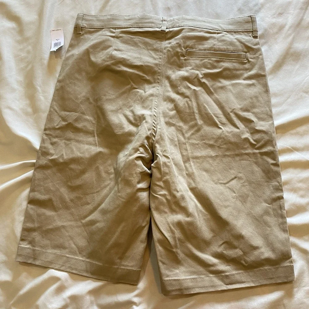 NEW Old Navy Girl's Khaki Built‎ In Flex Bermuda Chino Style Shorts Size 14 Plus